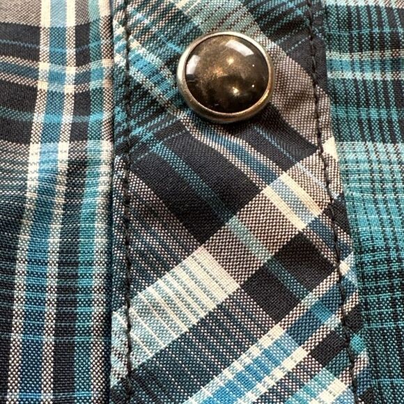 Kuhl Shirt Mens L Blue Plaid Pearl Snap Button Up Eluxur Outdoor Short Sleeve‎ - Picture 3 of 9